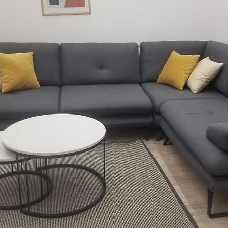 White Apartment Тирана Экстерьер фото
