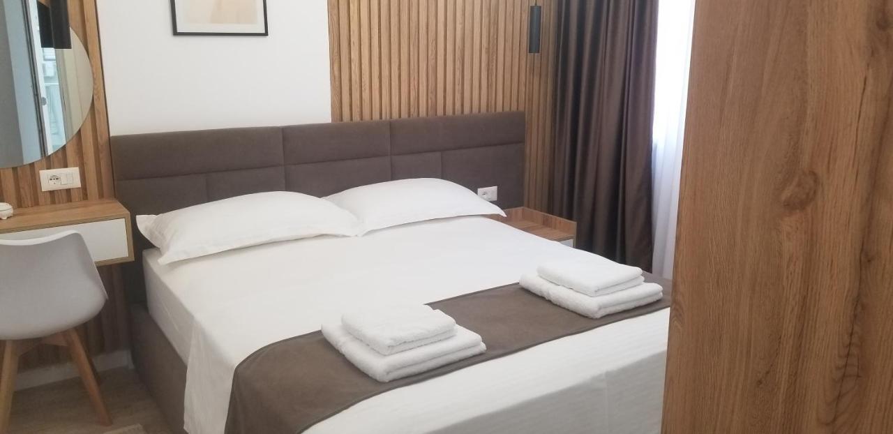 White Apartment Тирана Экстерьер фото