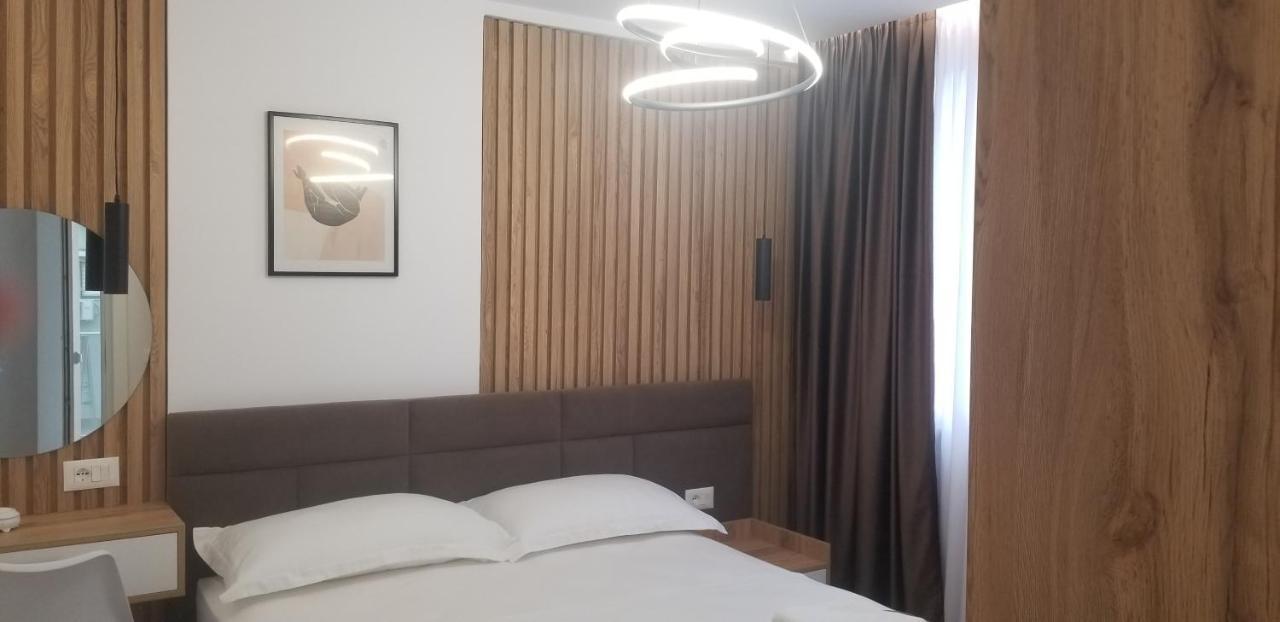 White Apartment Тирана Экстерьер фото